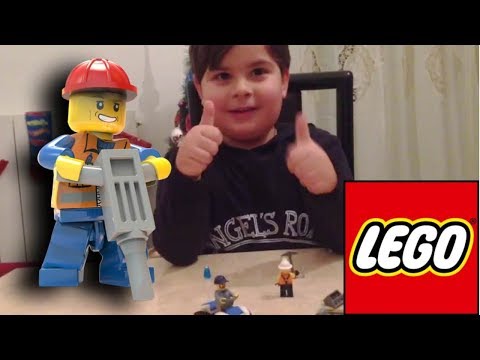 Mister ANDREA ხსნის და აწყობს ლეგოებს. Apriamo i giocattoli Lego. We open Lego toys